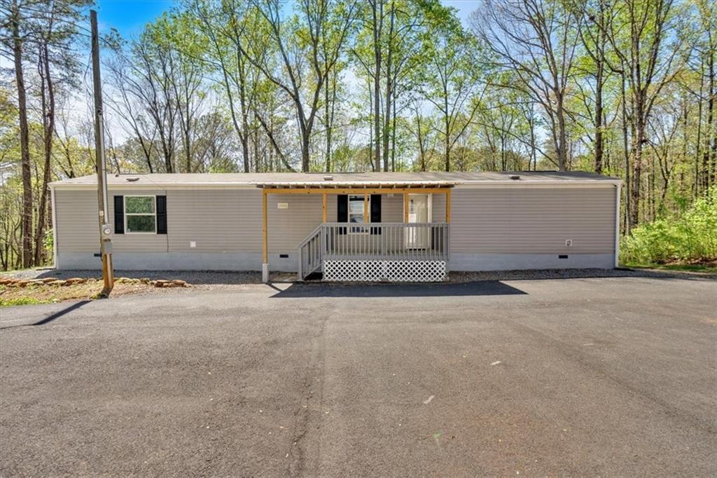214 Refuge Valley Rd., Jasper, GA 30143
