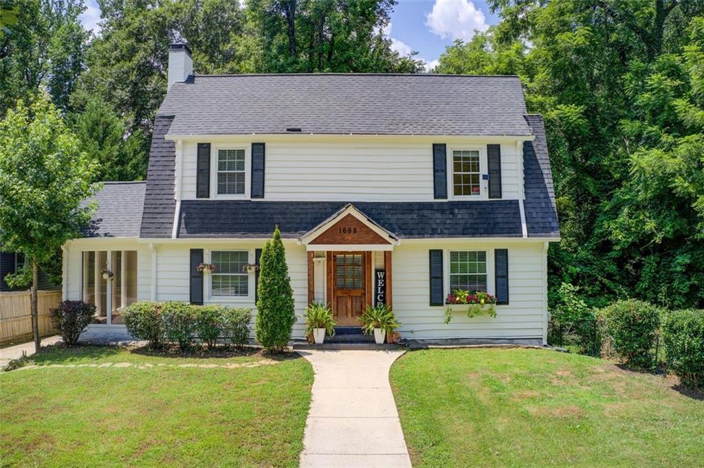1698 Kenmore St., Atlanta, GA 30311