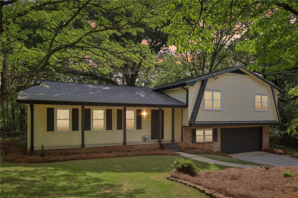 218 Deerwood Ct., Smyrna, GA 30082