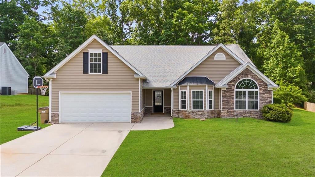 5155 Scenic View Rd., Flowery Branch, GA 30542