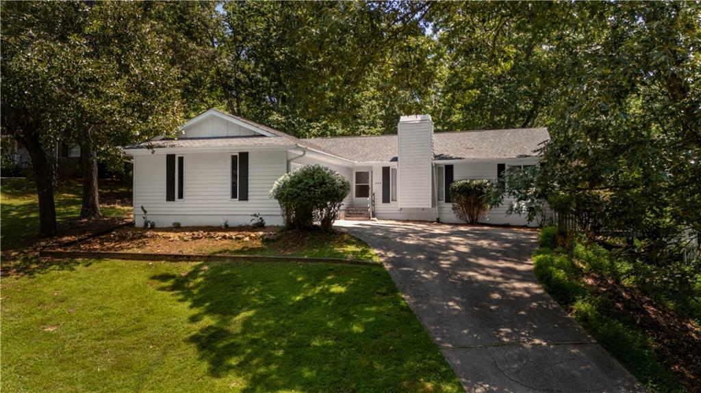559 Honeysuckle Rd., Gainesville, GA 30501