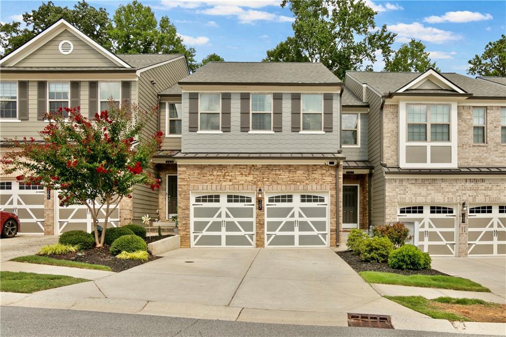267 Stone Park Dr., Woodstock, GA 30188