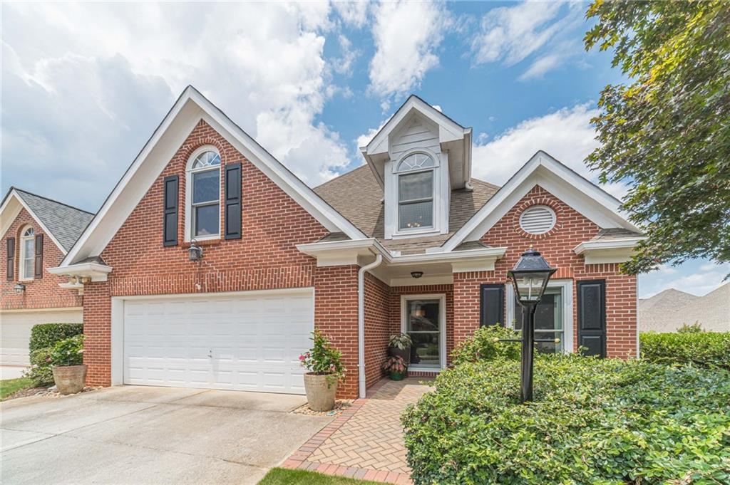 1905 Glenhurst Dr., Snellville, GA 30078
