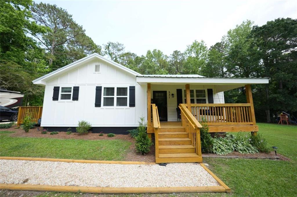531 Beaver Pond Rd., Carrollton, GA 30117