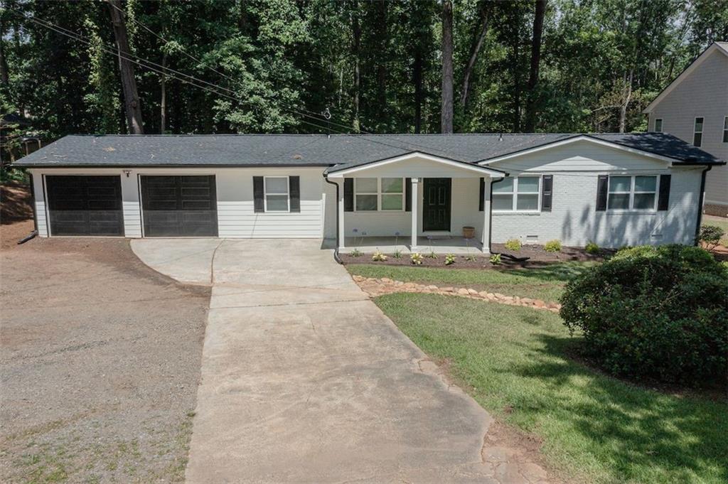 1325 County Line Rd., Acworth, GA 30101