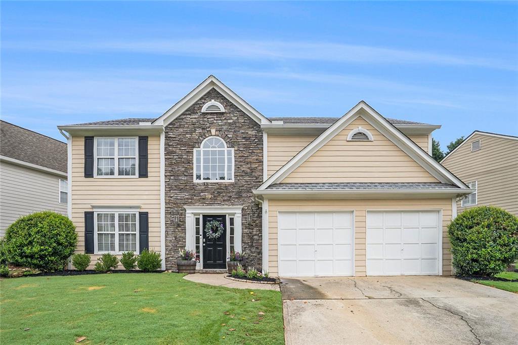 1040 Crabapple Lake Cir., Roswell, GA 30076