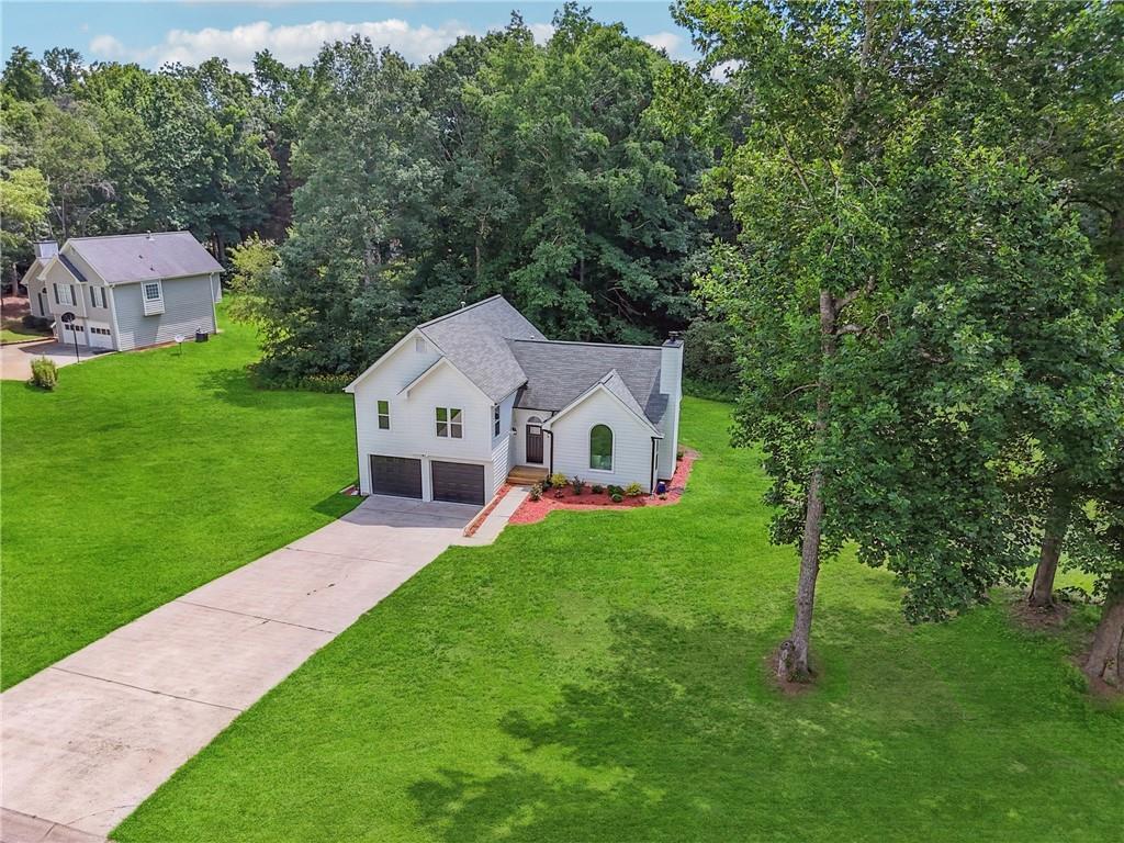 5825 Rolling Oaks Dr., Cumming, GA 30040