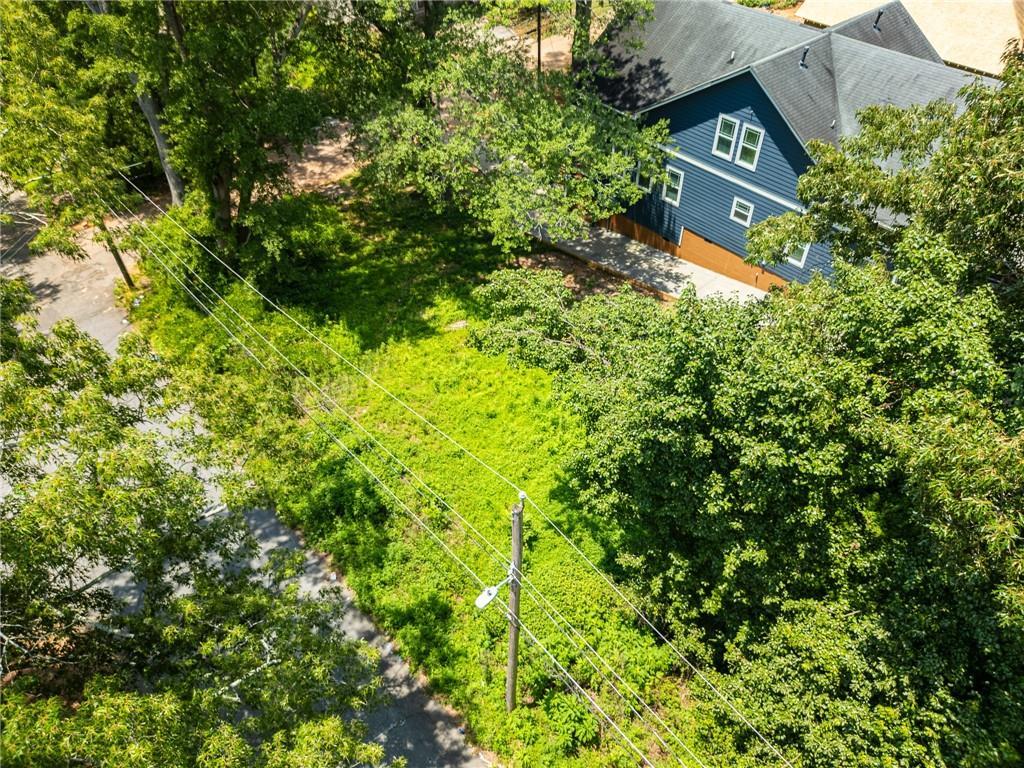 1981 Lois Pl., Atlanta, GA 30318
