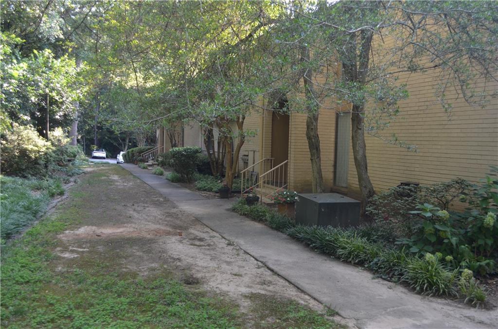 3208 Henderson Mill Rd. #6, Chamblee, GA 30341