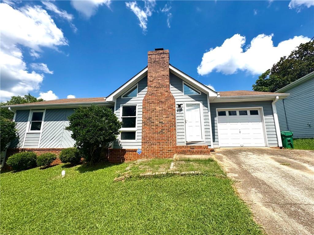 2073 Marbut Ln., Lithonia, GA 30058