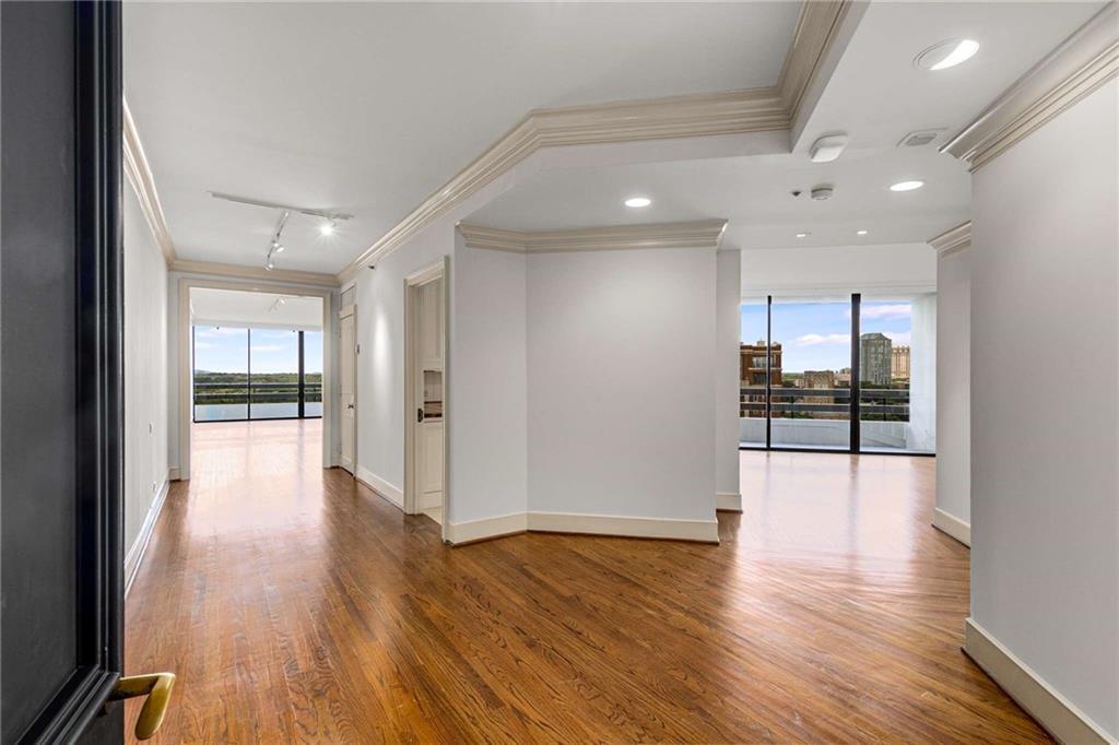 2660 Peachtree Rd. #20D, Atlanta, GA 30305