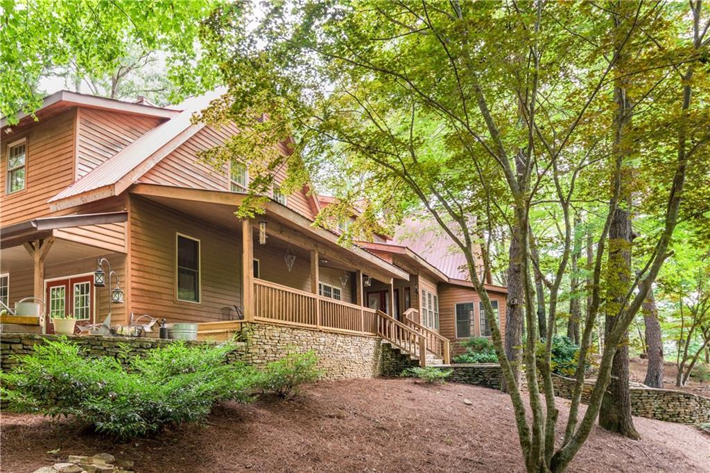 436 Applewood Ln., Dahlonega, GA 30533
