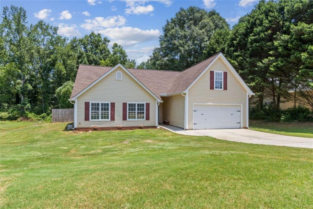 312 Joshua Way, Hoschton, GA 30548