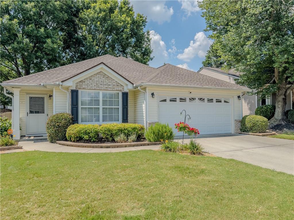 2374 Laurelfield Dr., Grayson, GA 30017