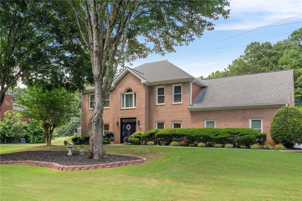 1668 Stony Creek Way, Lilburn, GA 30047