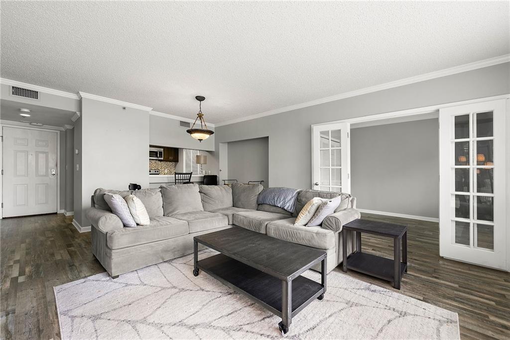 3481 Lakeside Dr. #801, Atlanta, GA 30326