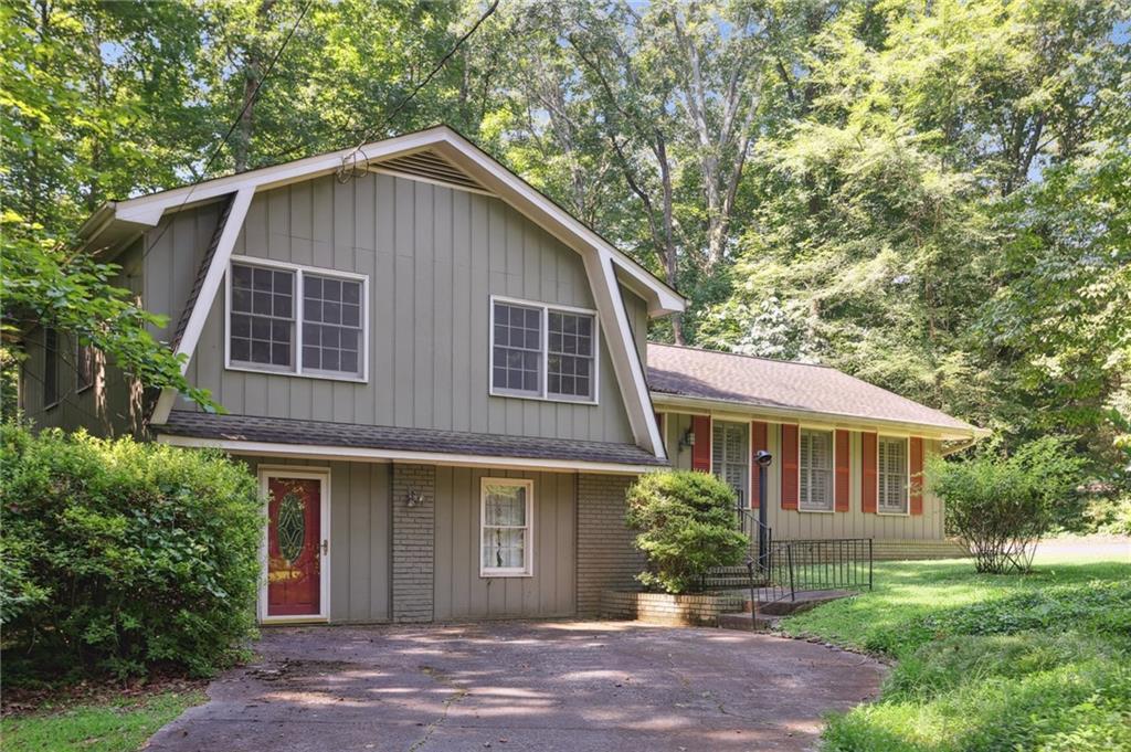 2691 Old Hickory Dr., Marietta, GA 30064