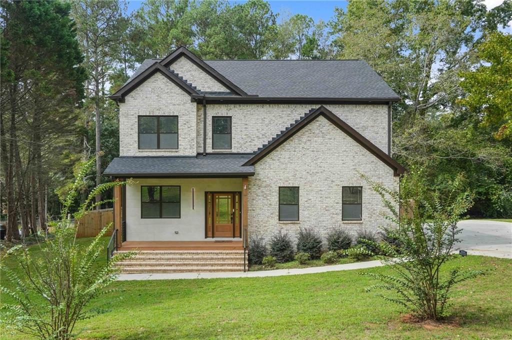 2091 Tudor Castle Cir., Decatur, GA 30035
