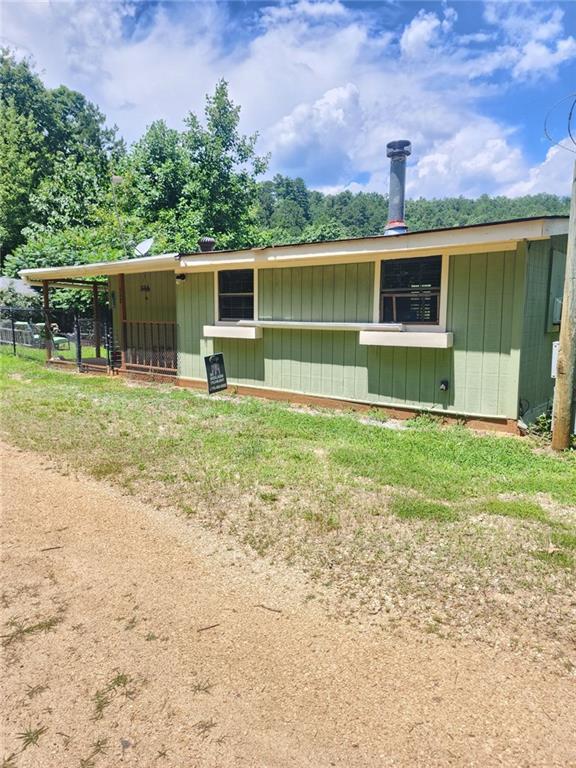 568 Yonah Lake Rd., Toccoa, GA 30577