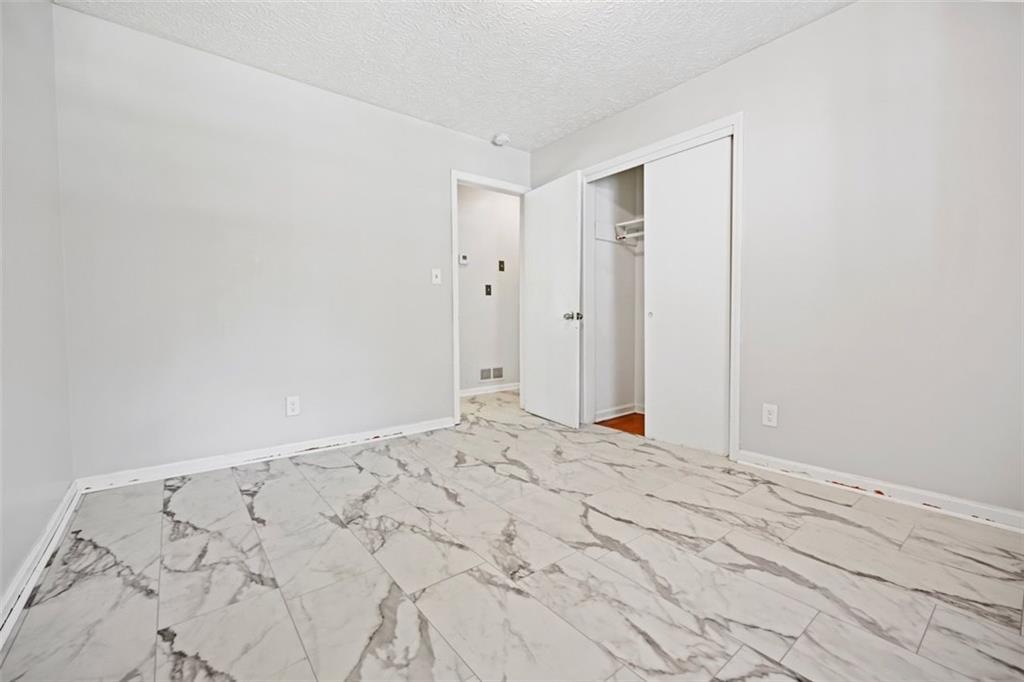 7039 Rockbridge Rd., Stone Mountain, GA 30087