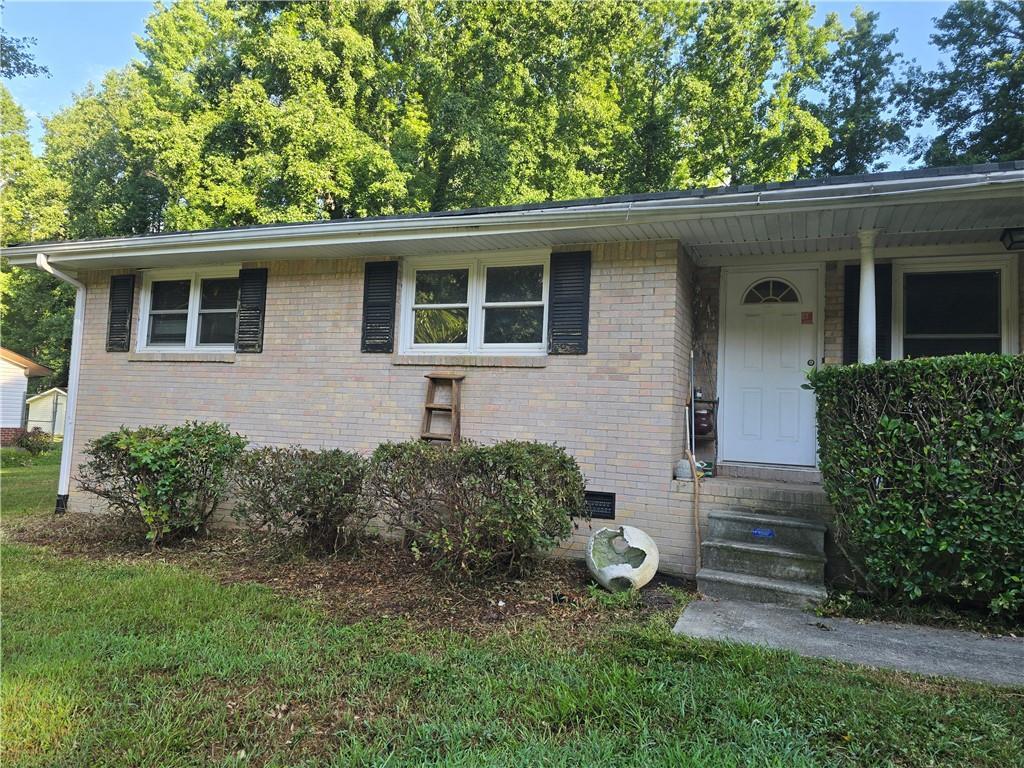 1431 Mohawk Dr., Lawrenceville, GA 30043