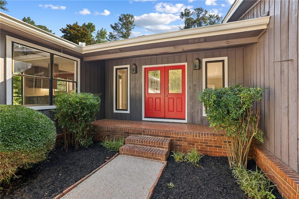 230 Hollyberry Ct., Roswell, GA 30076