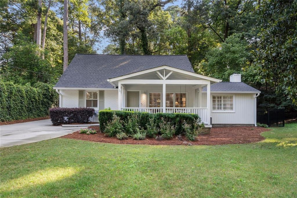 2681 Ridgemore Pl., Atlanta, GA 30318