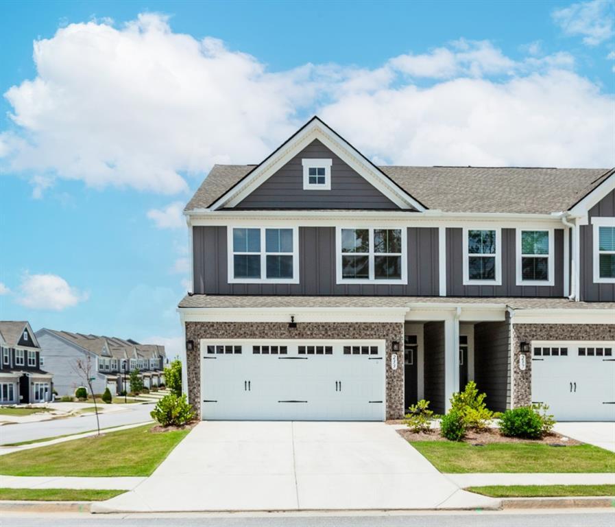 233 Salt Lake Ln., Hoschton, GA 30548