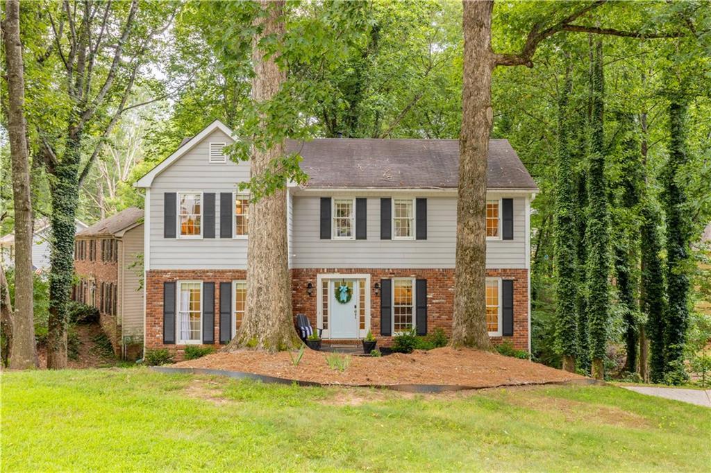 300 Spring Ridge Dr., Roswell, GA 30076