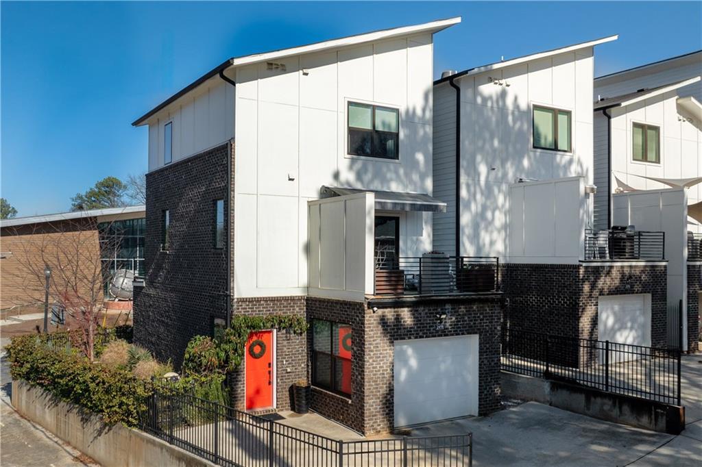 2498 Perry Blvd., Atlanta, GA 30318