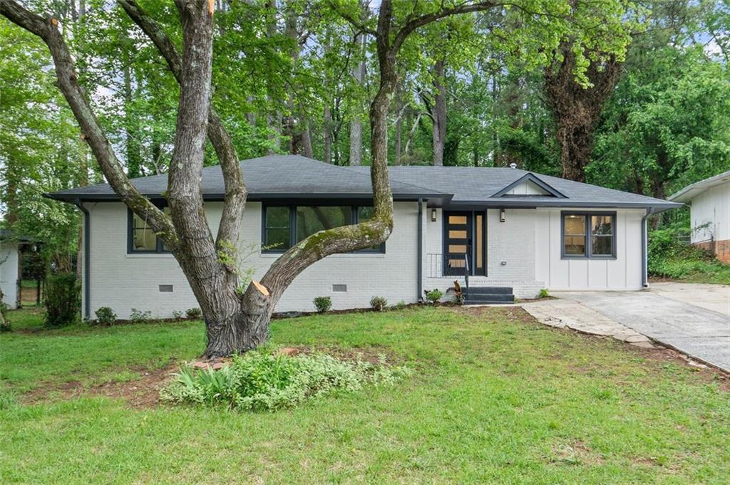 140 SE Larose Cir., Marietta, GA 30060