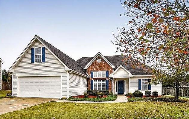 1040 Brushystone Dr., Loganville, GA 30052