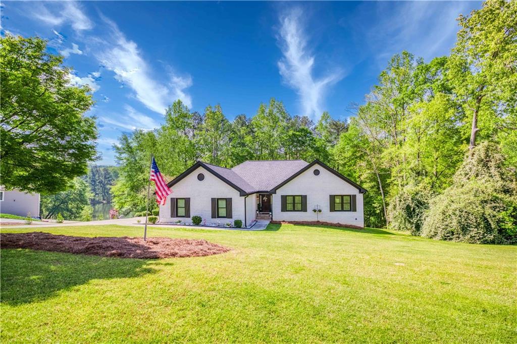 2334 Fisher Dr., Loganville, GA 30052