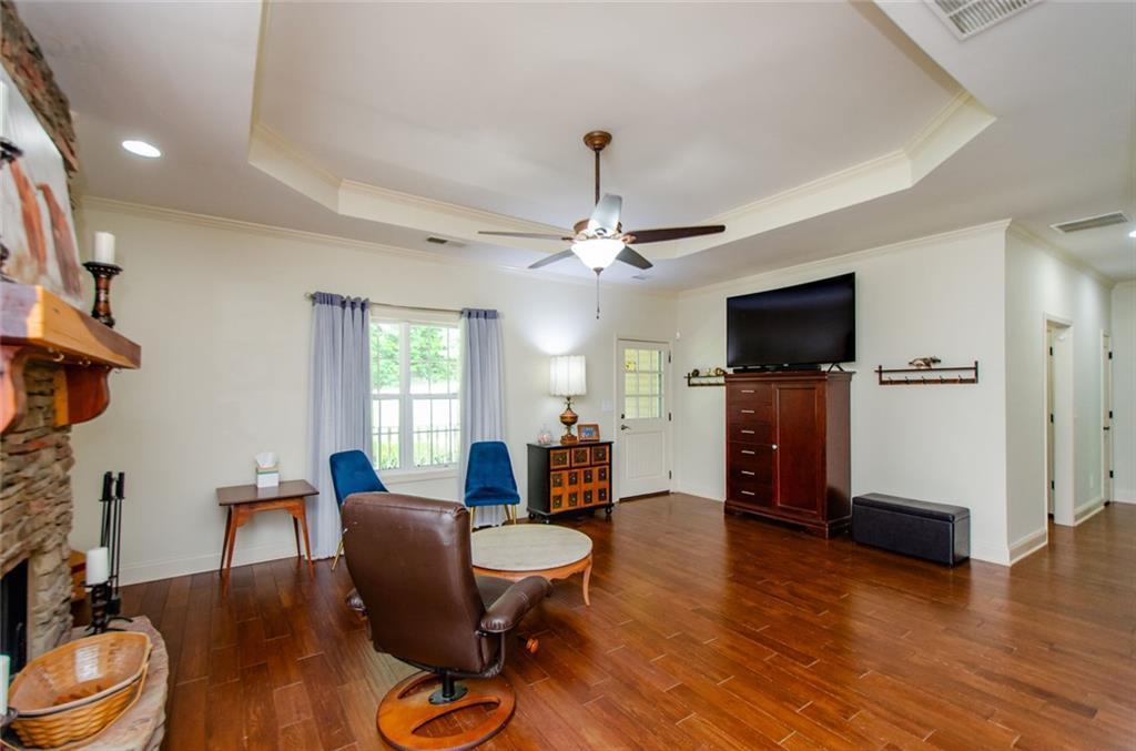 440 Thomas Rd., Dallas, GA 30132