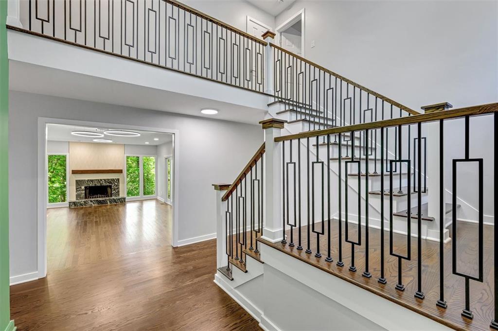 615 NW Mark Trail Ct., Atlanta, GA 30328