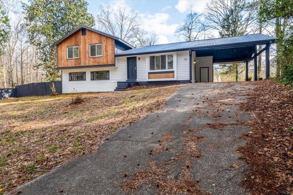 130 Valley Rd., Stockbridge, GA 30281