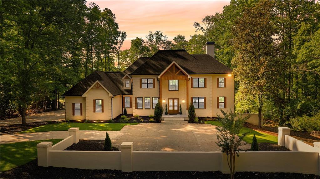 450 Birkdale Dr., Fayetteville, GA 30215