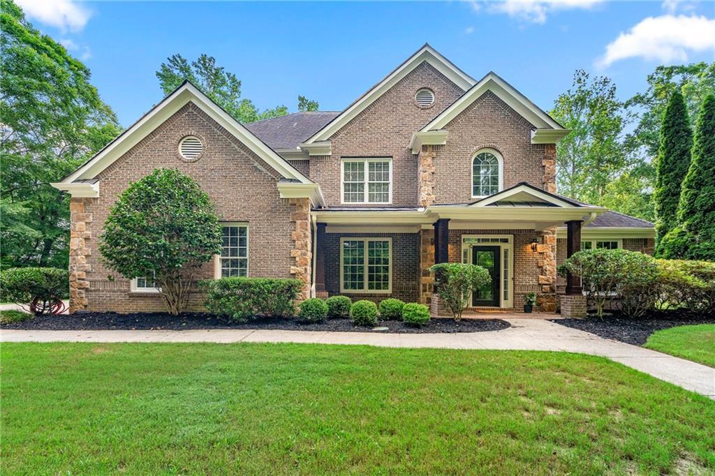 555 Spring Gate Ln., Alpharetta, GA 30009