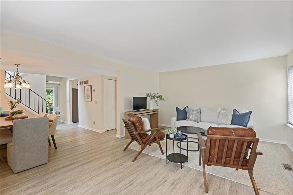 2117 Bucktrout Pl., Dunwoody, GA 30338