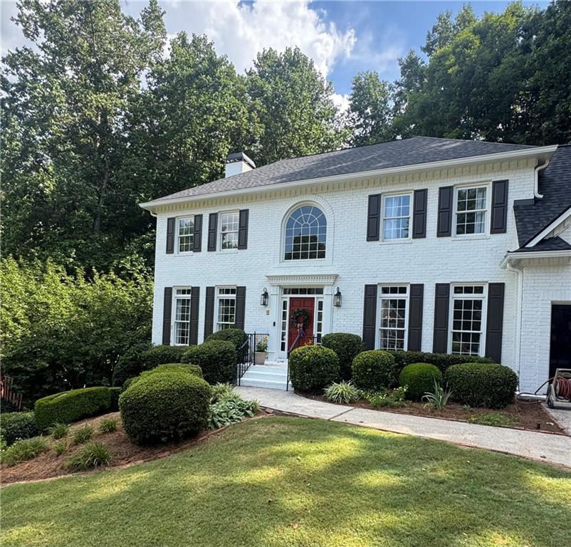 3302 Lantern Coach Ln., Roswell, GA 30075