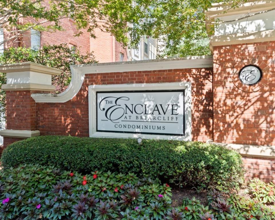 1234 Westchester Ridge, Brookhaven, GA 30329