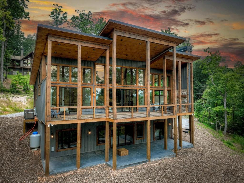 768 Cherokee Cir., Ellijay, GA 30540