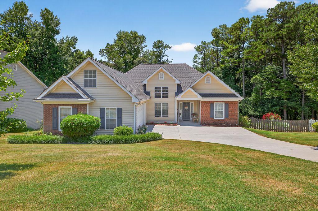 4860 Hunt Club Dr., Flowery Branch, GA 30542