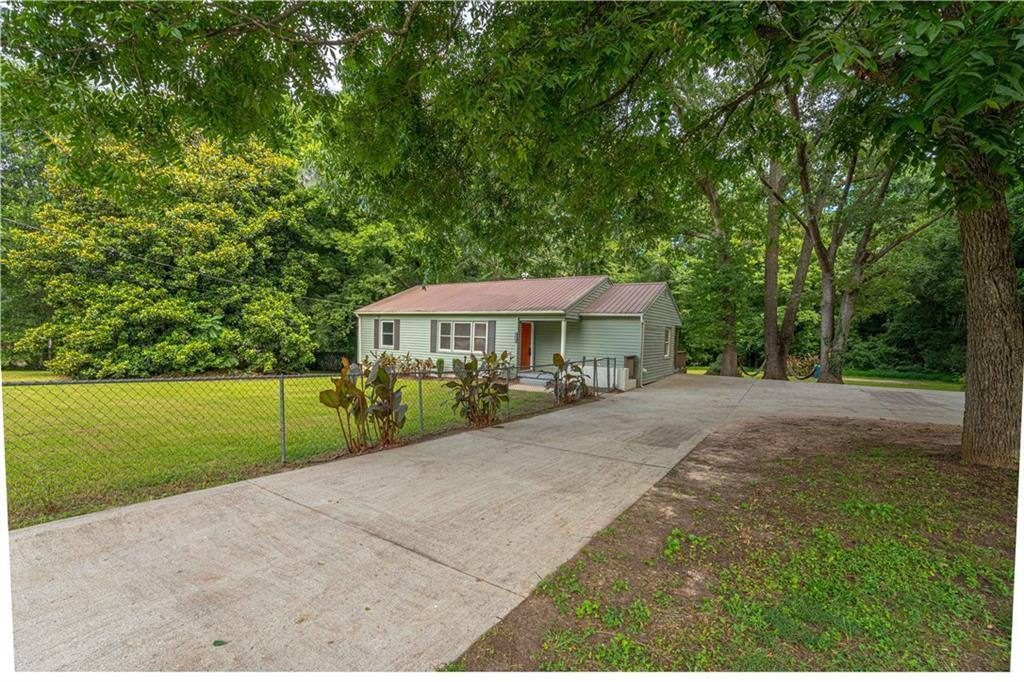 2256 Perkerson Mill Rd., Austell, GA 30106