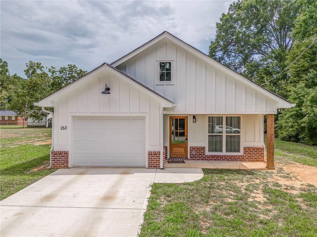 153 Irwin St, Cedartown, GA 30125