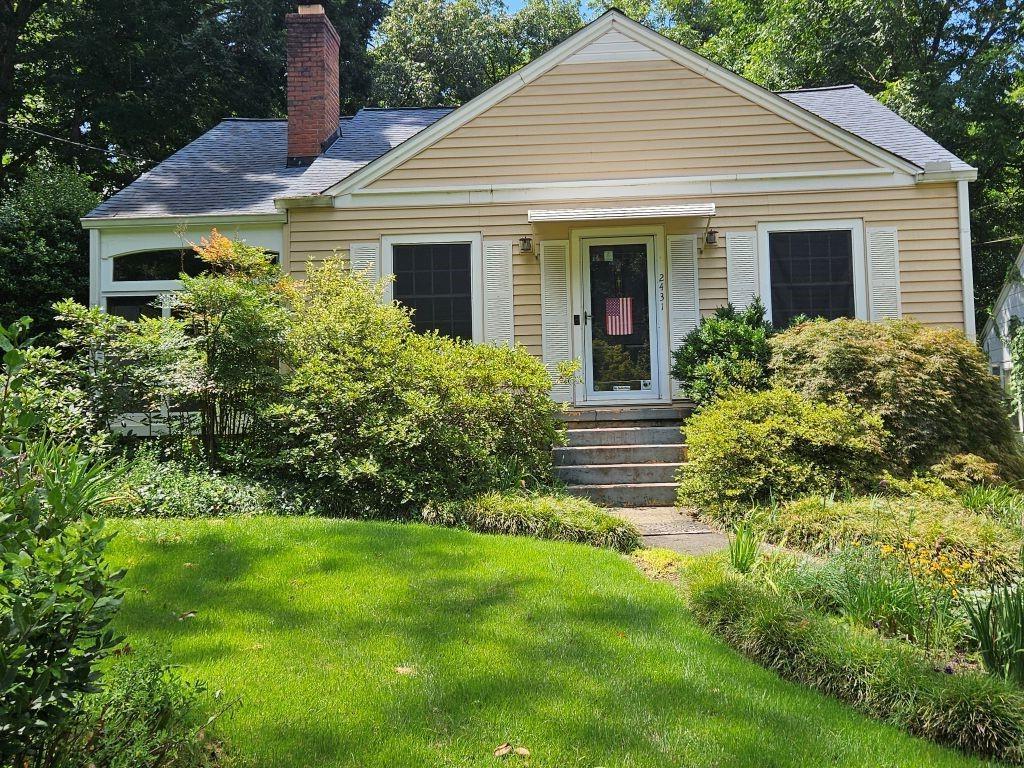 2431 W Woodland Cir., East Point, GA 30344