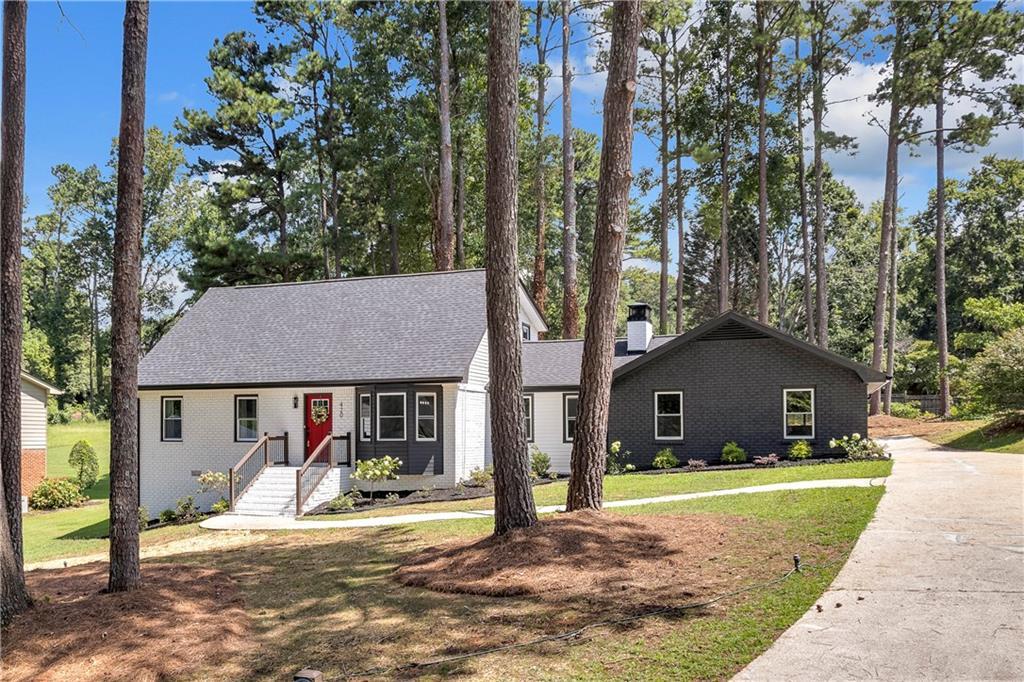 420 Northland Rd., Mableton, GA 30126