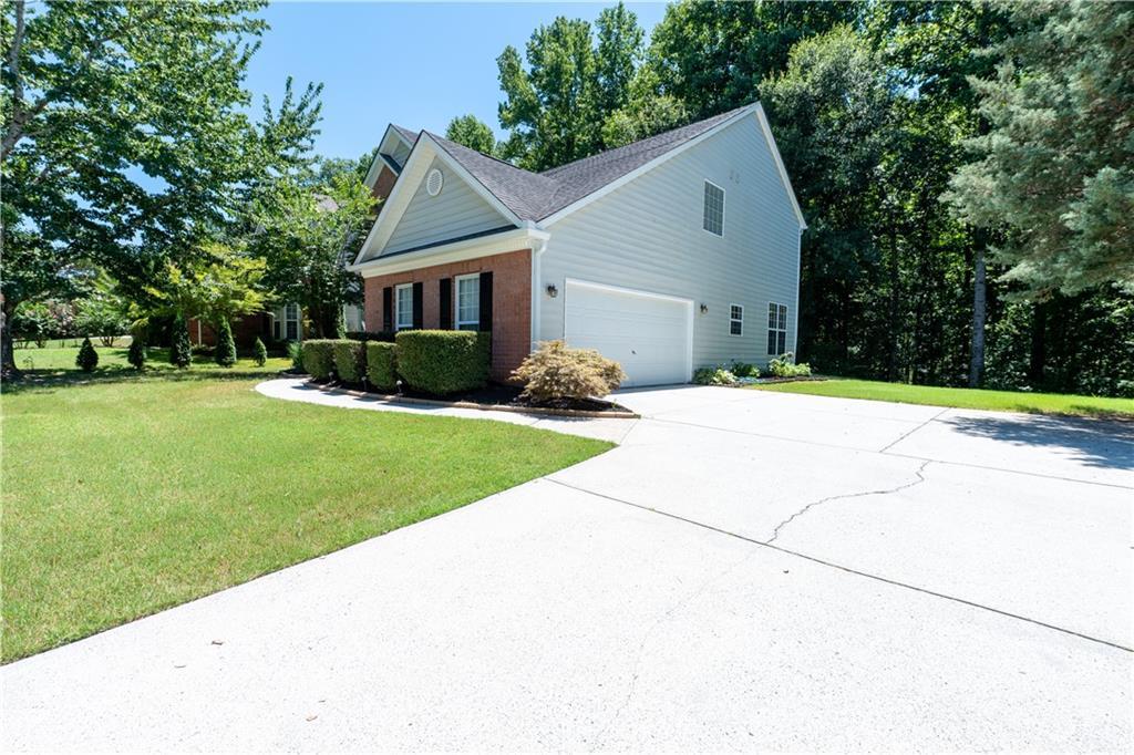 2238 Saint Albans Pl., Buford, GA 30519