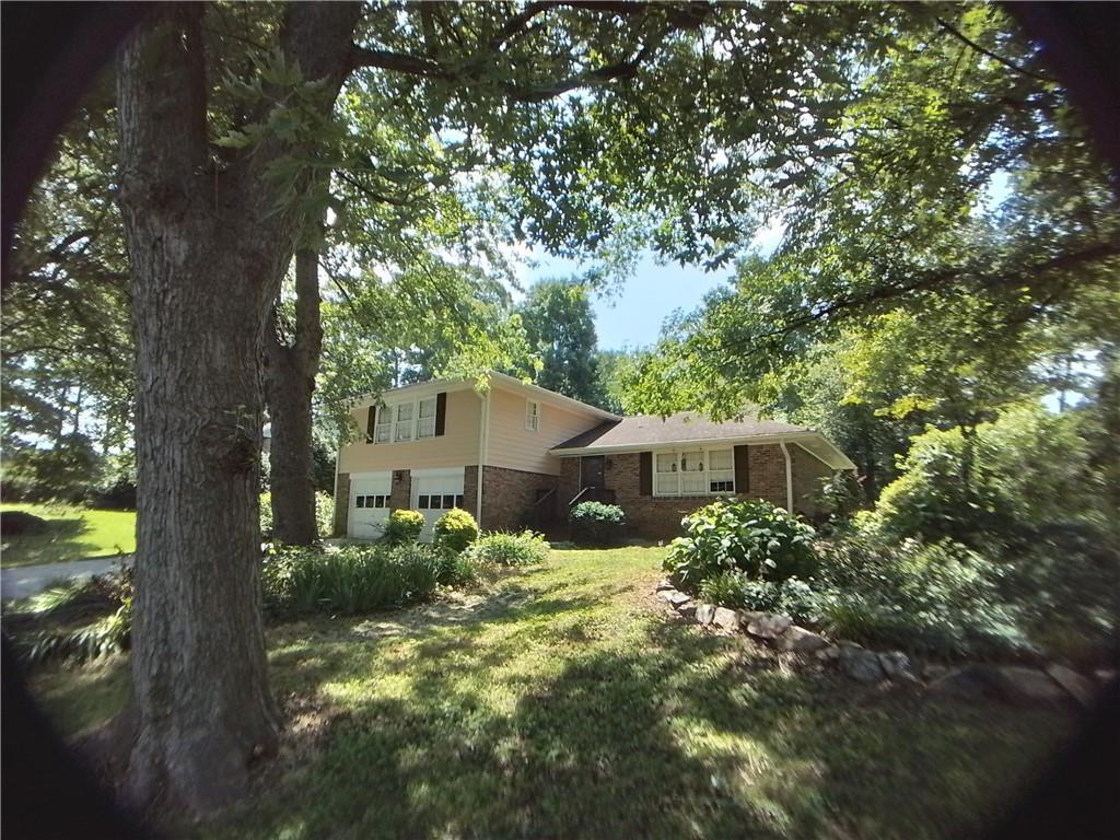 5236 Corinth Cir., Stone Mountain, GA 30087