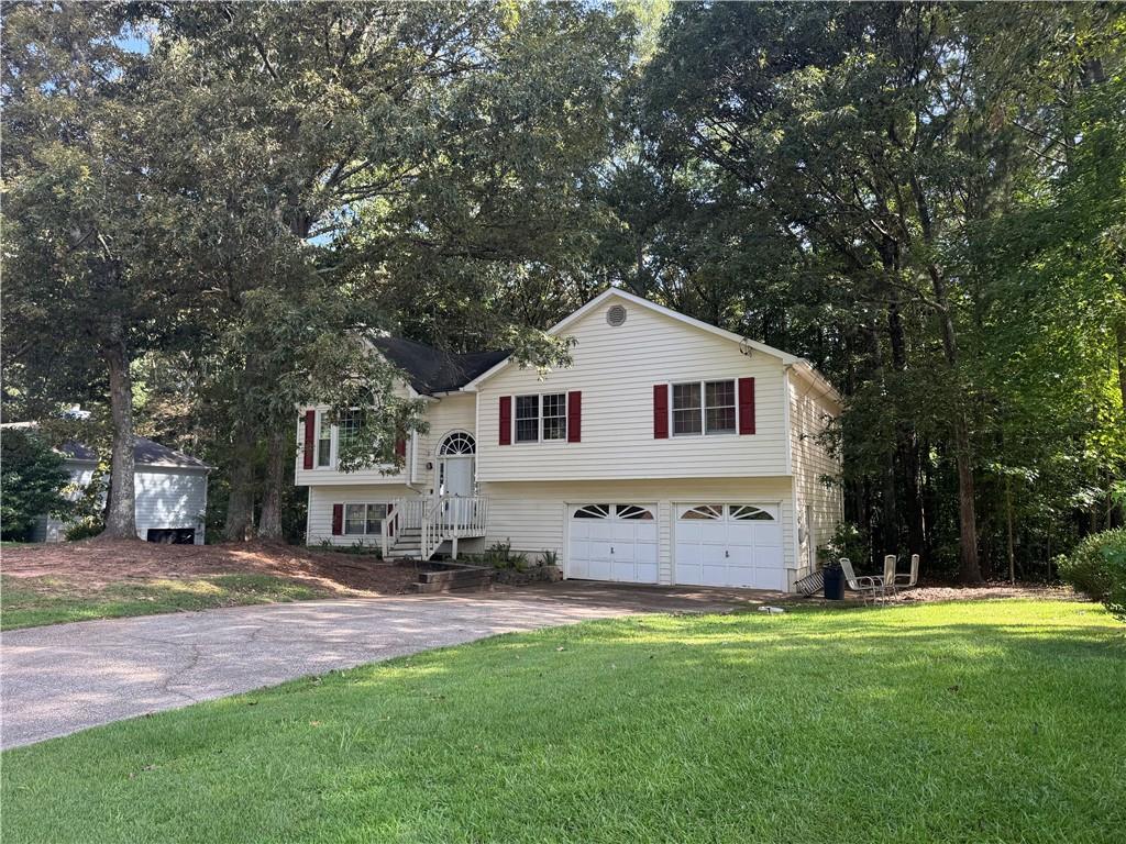 251 Cedar Creek Dr., Dallas, GA 30157